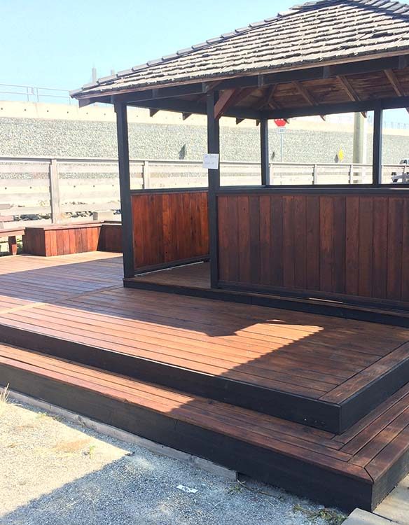 semi-transparent staining deck